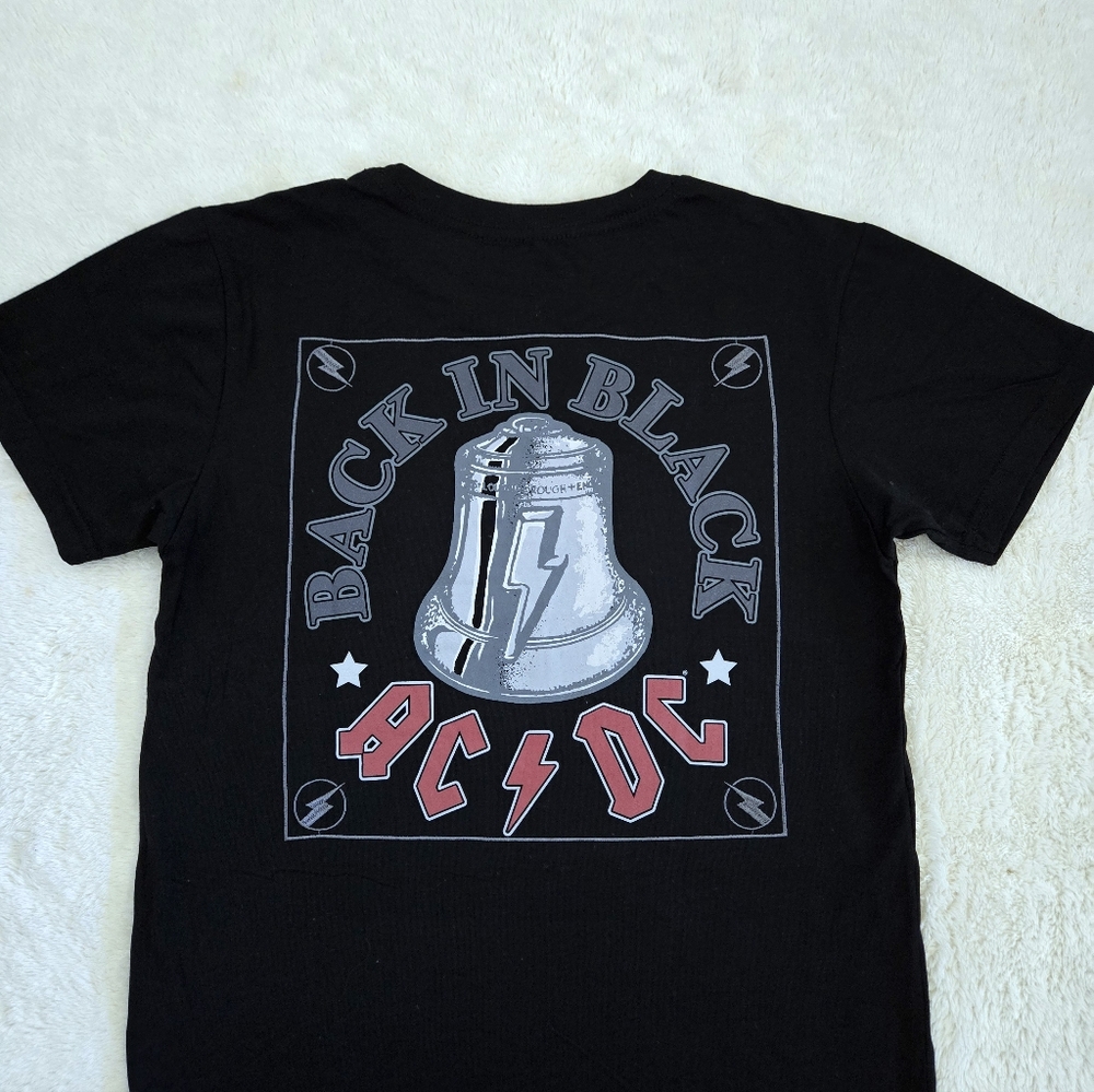 Freeze🥶⚡AC/DC⚡ "Back In Black"🖤 Graphic Tee👕 - NWOT - Picture 14 of 16